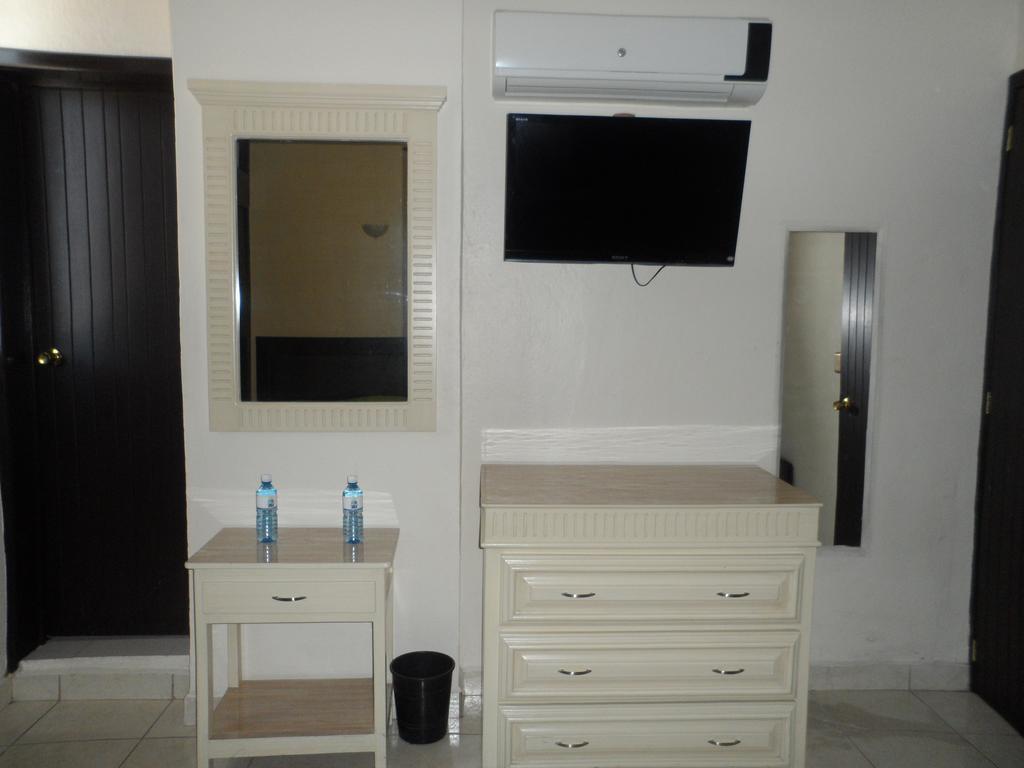 Hotel Fernando Tuxtla Gutiérrez Quarto foto